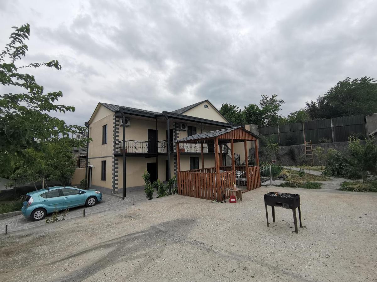 Guest House Eden 트빌리시 외부 사진