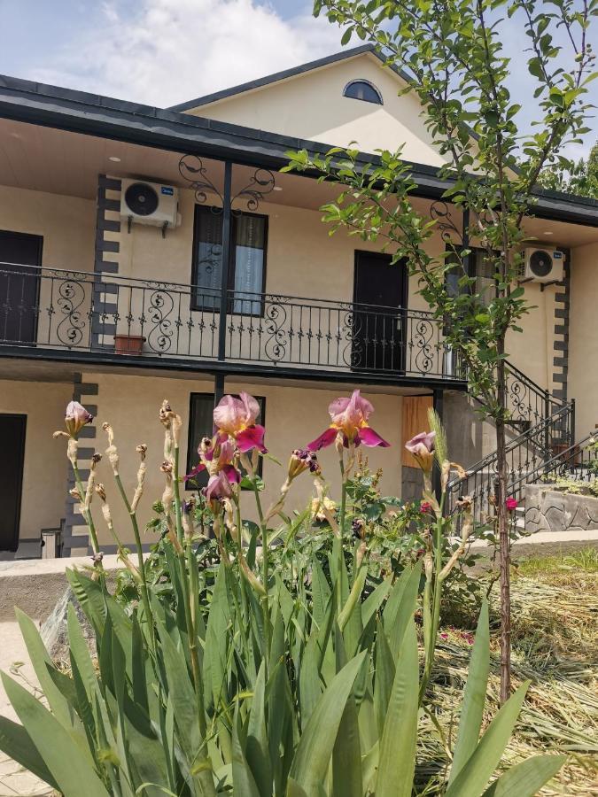 Guest House Eden 트빌리시 외부 사진
