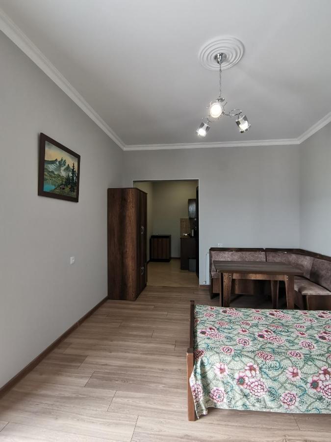 Guest House Eden 트빌리시 외부 사진