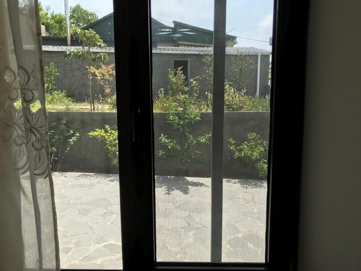 Guest House Eden 트빌리시 외부 사진